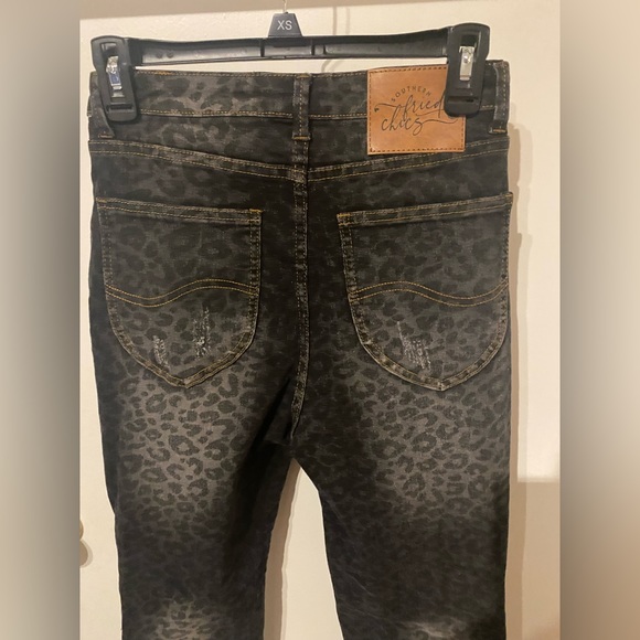 Faded black leopard print jeans. Size 4/26 never worn - Picture 6 of 7